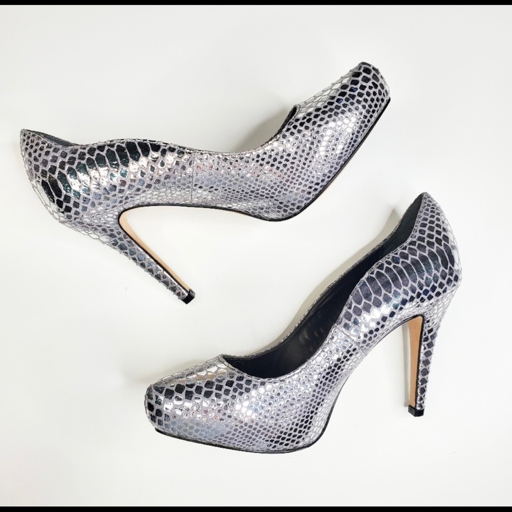 WHBM Metallic Silver Snake Skin Leather Pumps